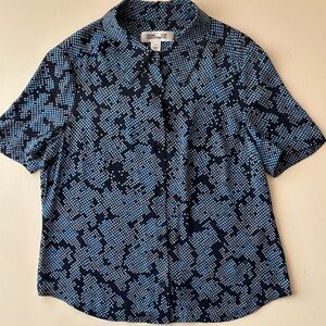 Diane Von Furstenberg short sleeved geometric patterned blouse